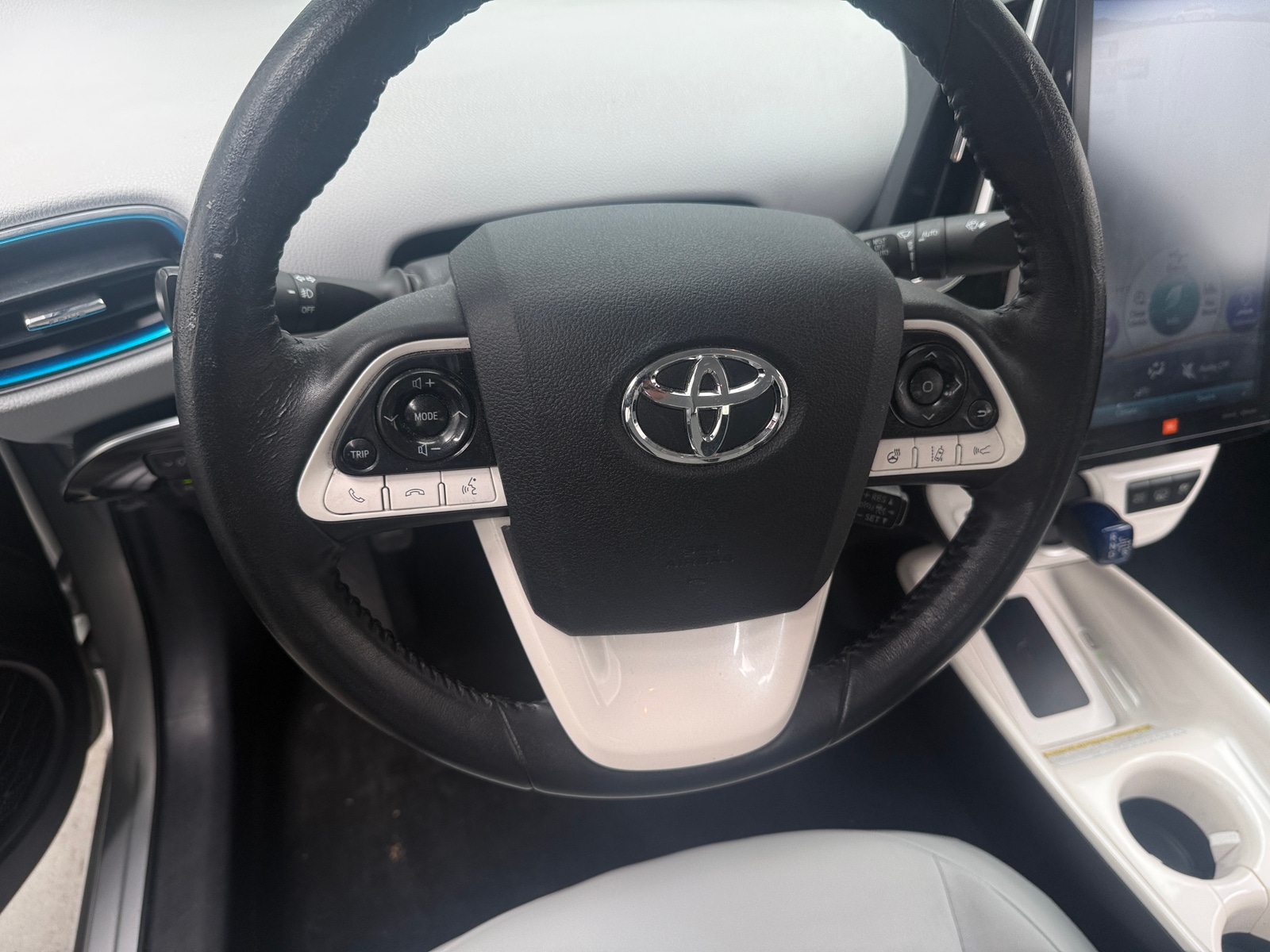Thumbnail: 2017 Toyota Prius Prime - 4