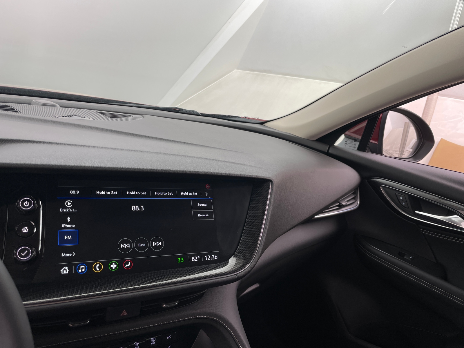 Thumbnail: 2023 Buick Envision - 3