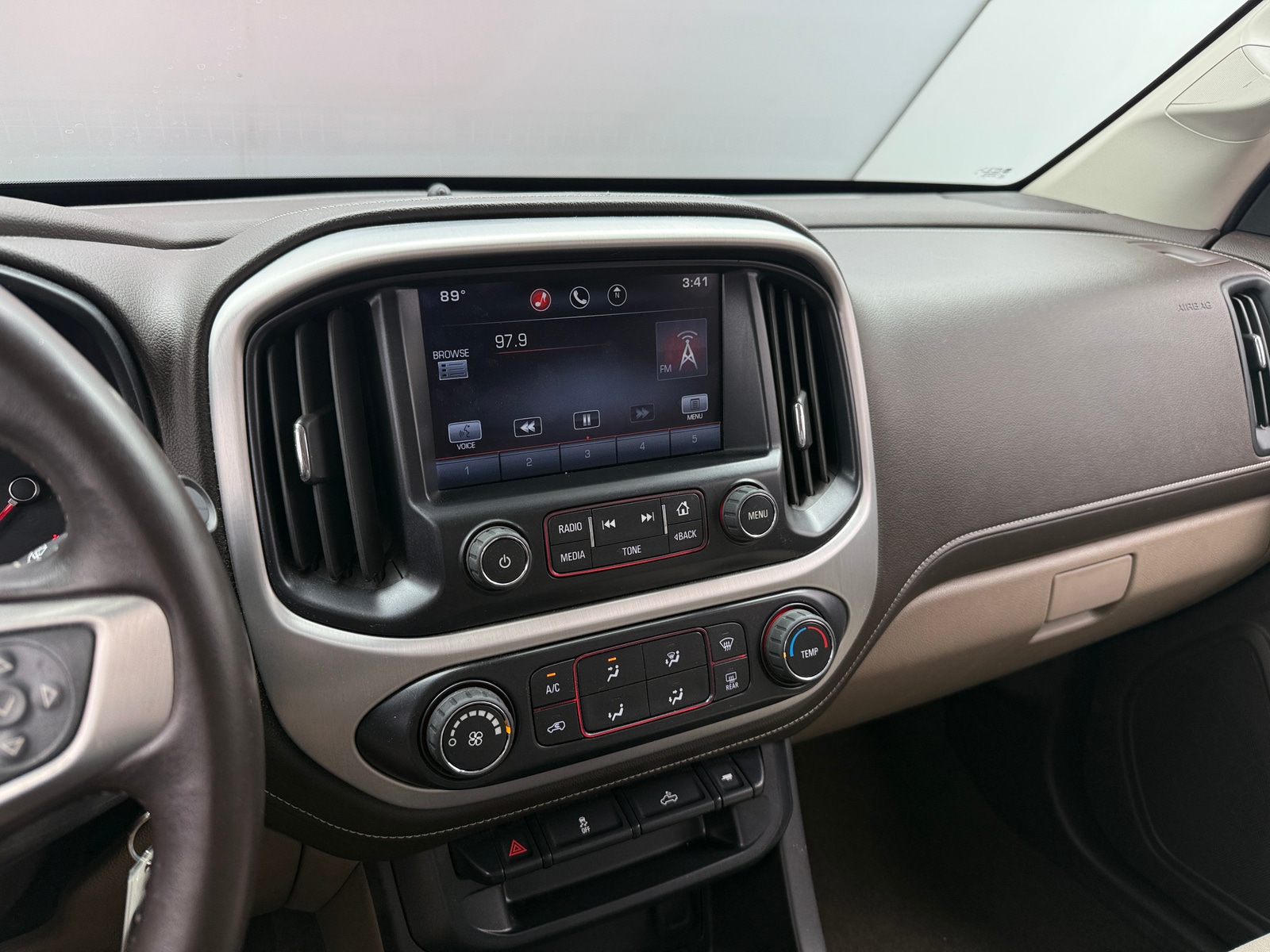 Thumbnail: 2015 GMC Canyon - 4