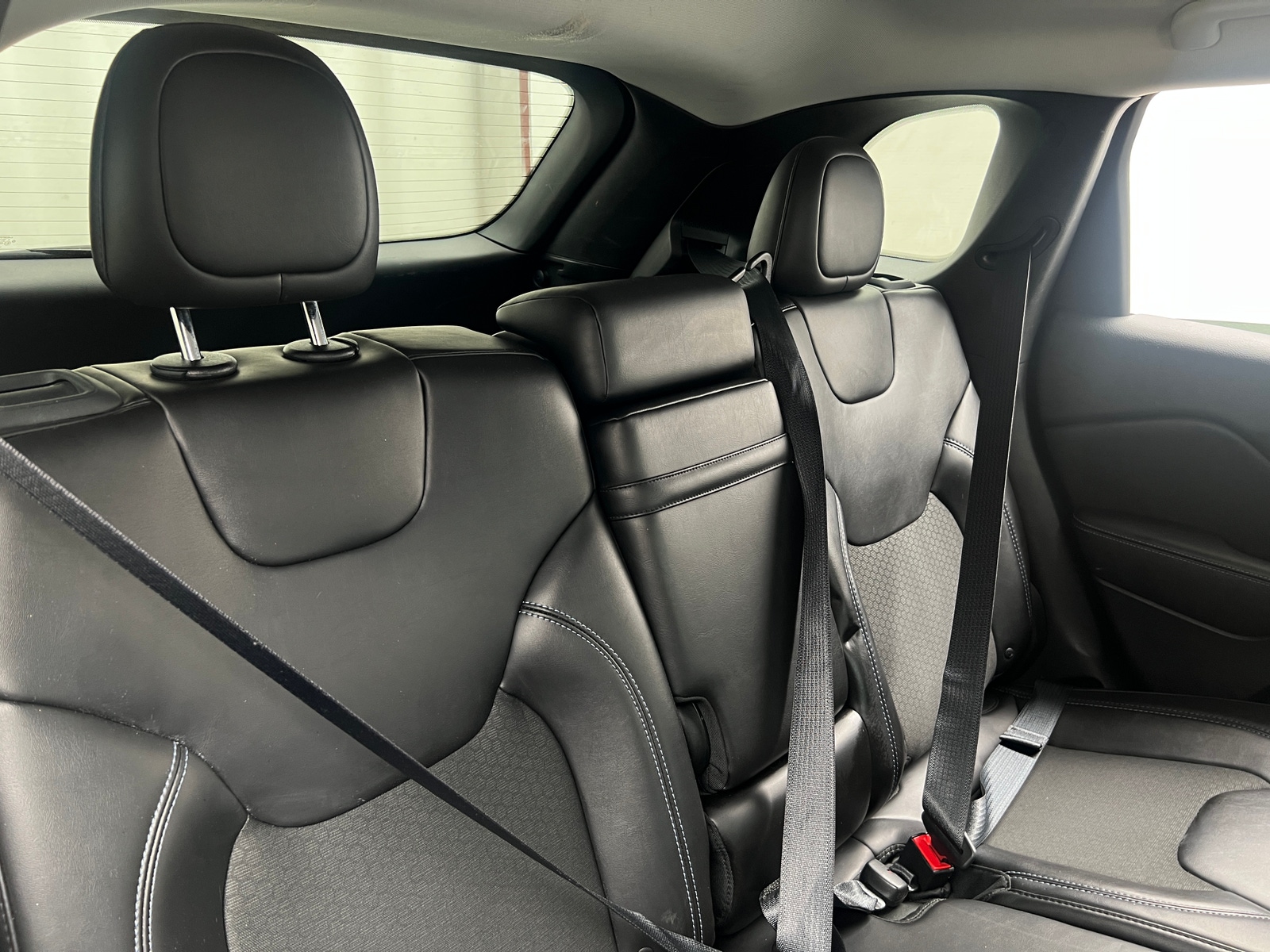 Thumbnail: 2019 Jeep Cherokee - 6