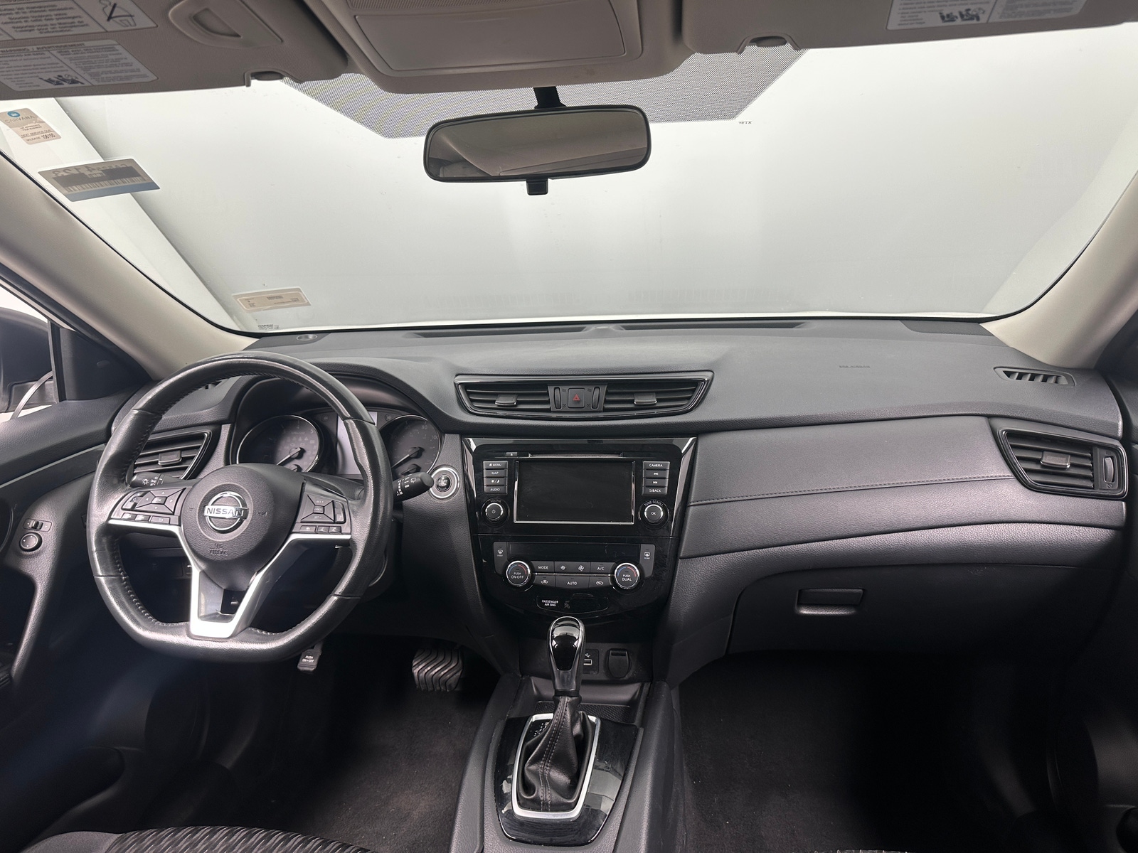 Thumbnail: 2018 Nissan Rogue - 3