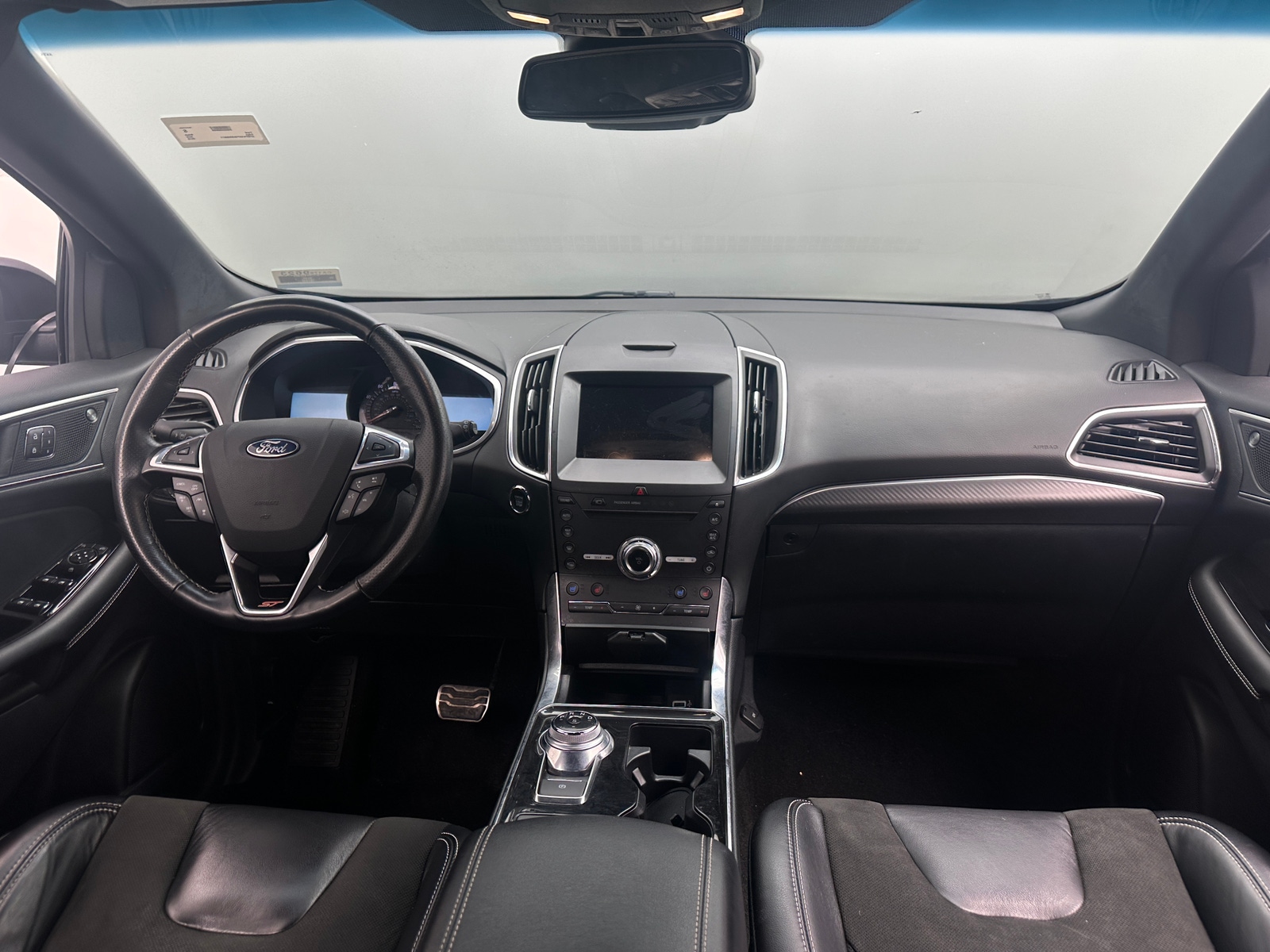 Thumbnail: 2019 Ford Edge - 2