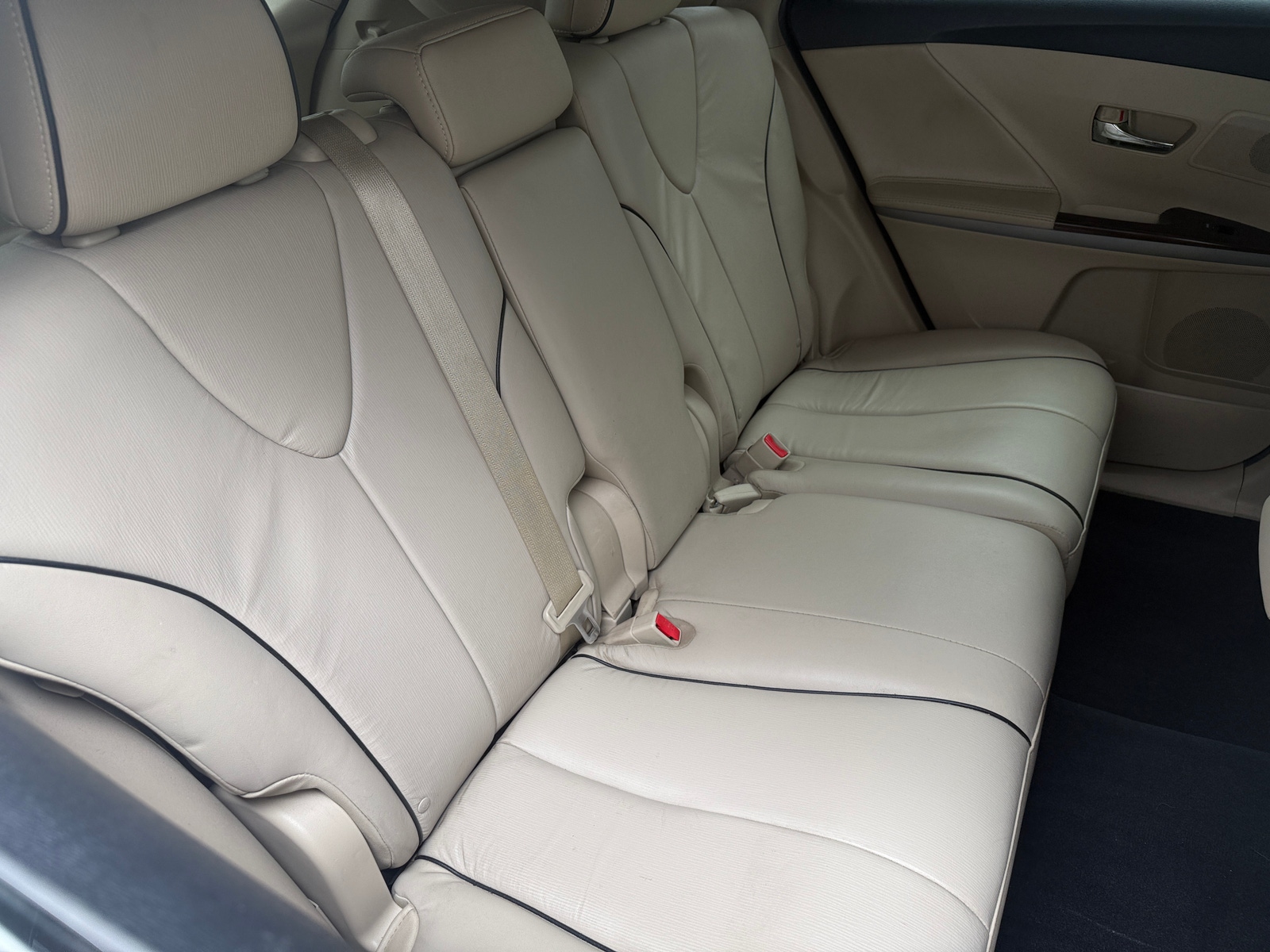 Thumbnail: 2014 Toyota Venza - 6