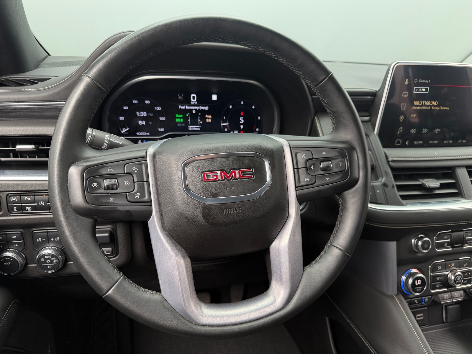 Thumbnail: 2023 GMC Yukon XL - 4