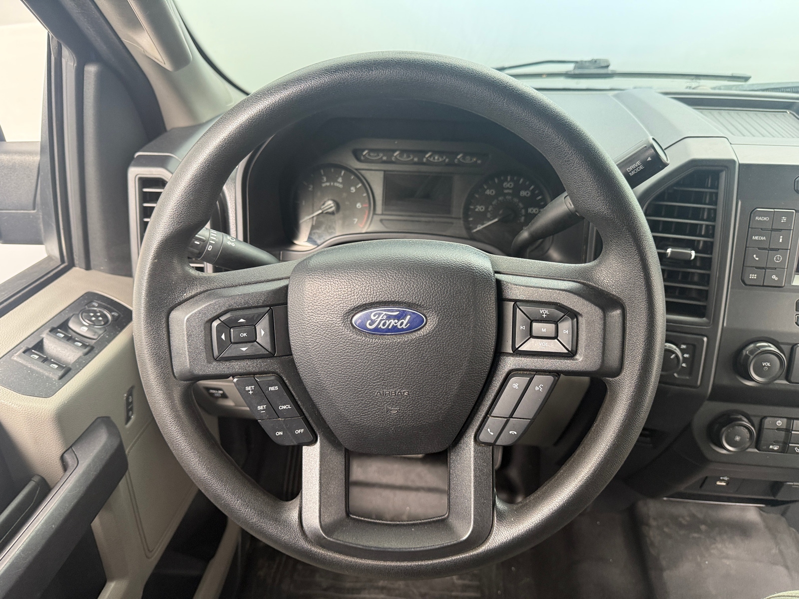 Thumbnail: 2020 Ford Econoline - 5