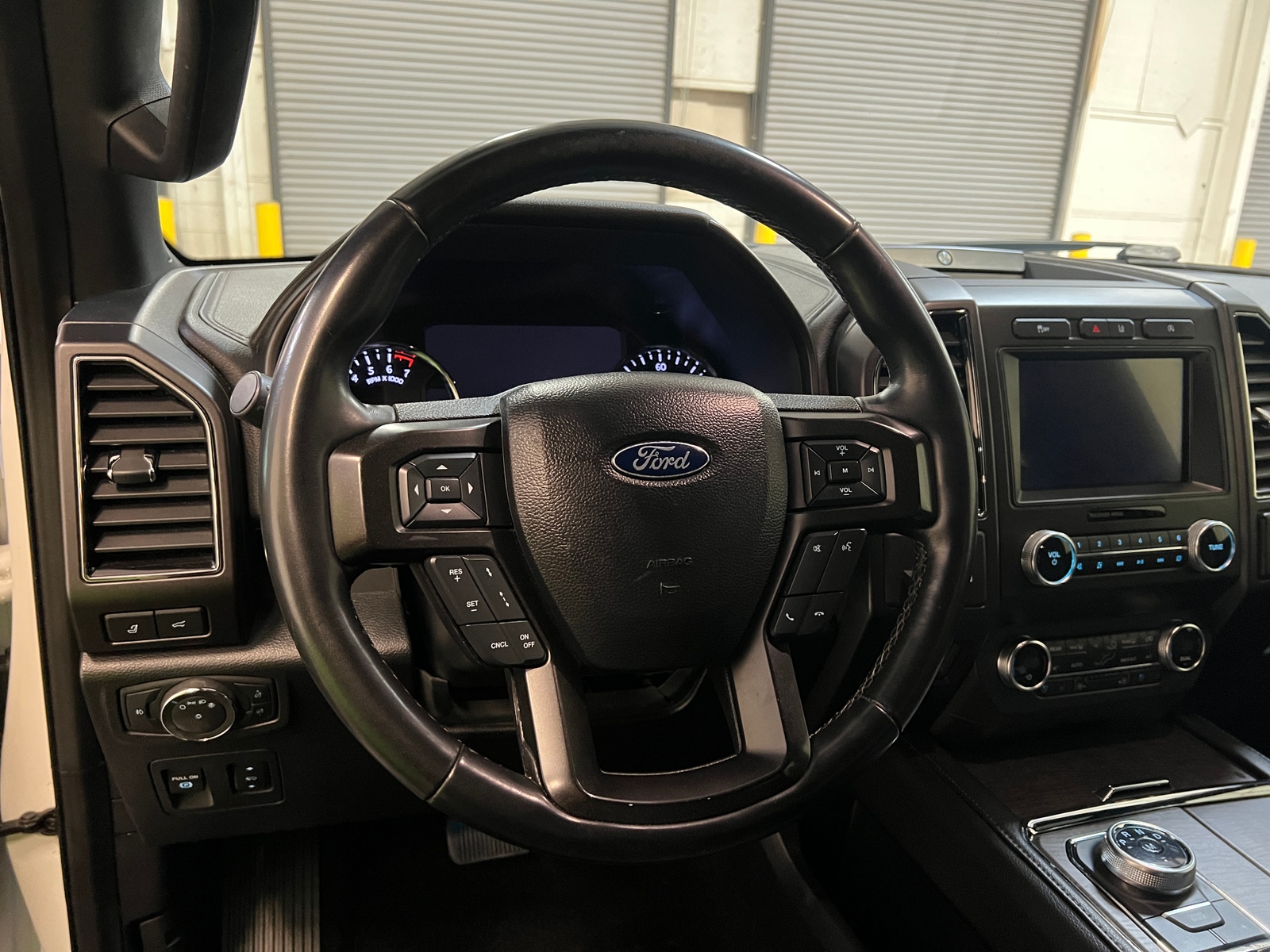 Thumbnail: 2020 Ford Expedition - 4
