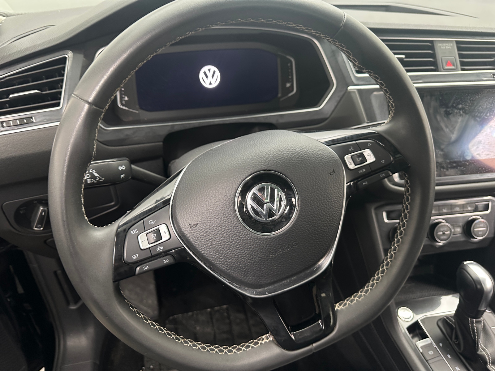 Thumbnail: 2021 Volkswagen Tiguan - 4