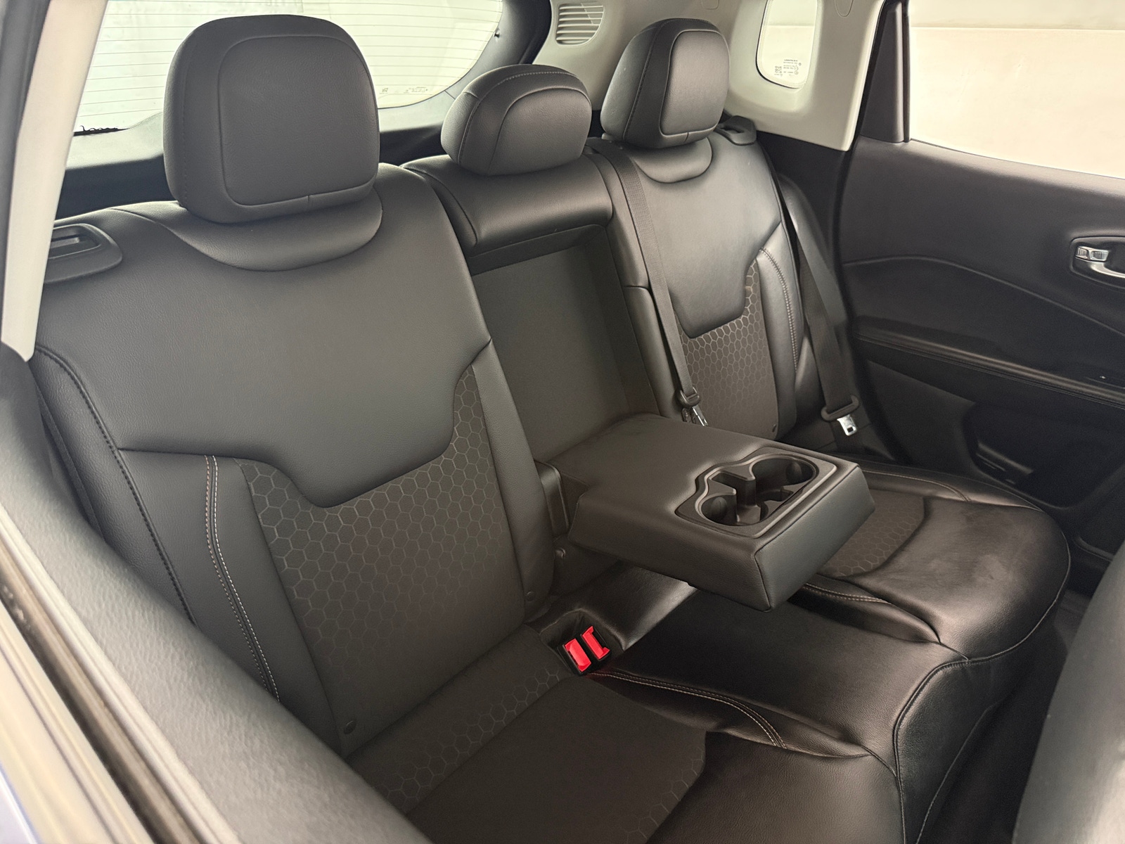 Thumbnail: 2018 Jeep Compass - 6