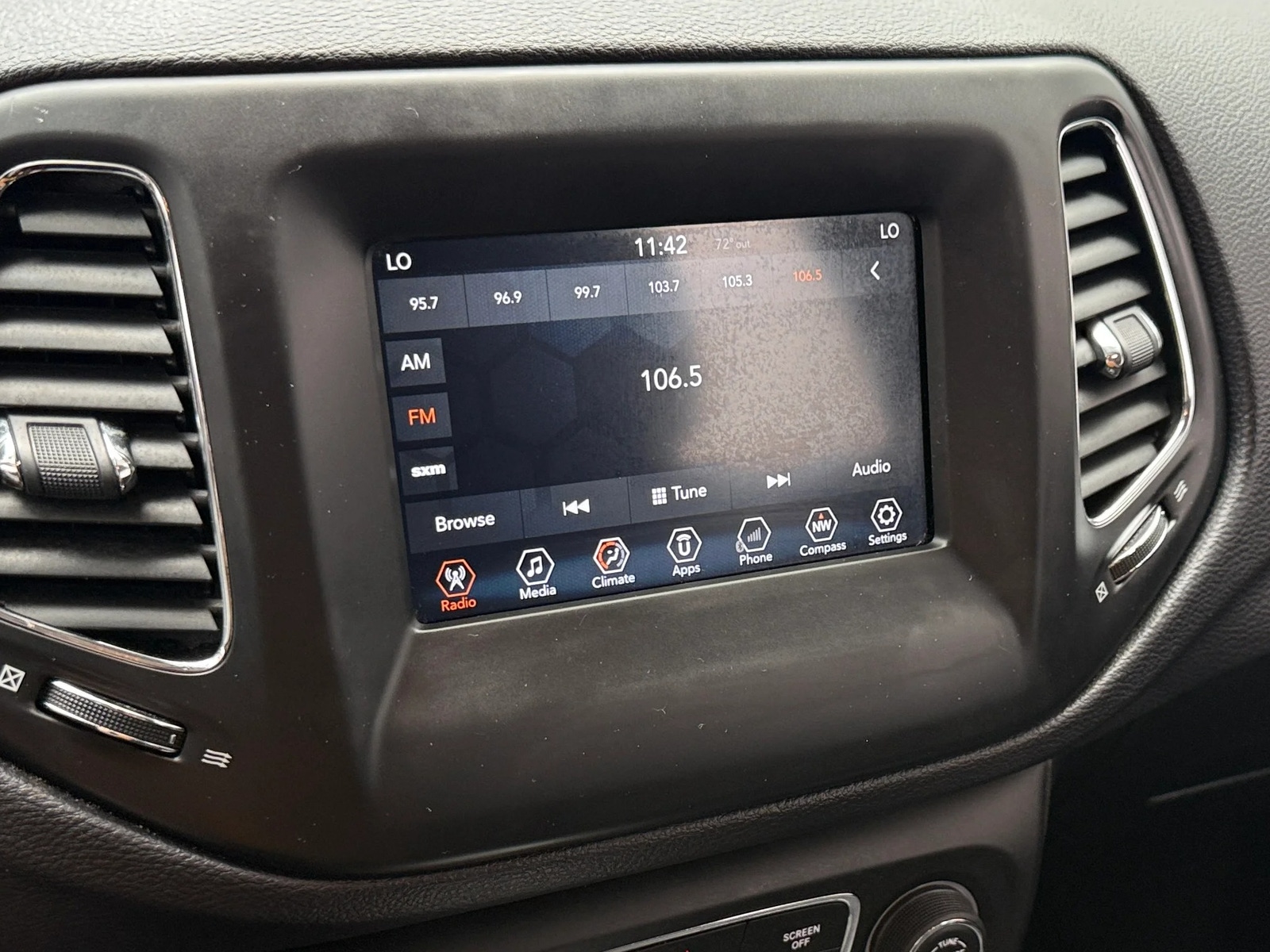 Thumbnail: 2018 Jeep Compass - 4