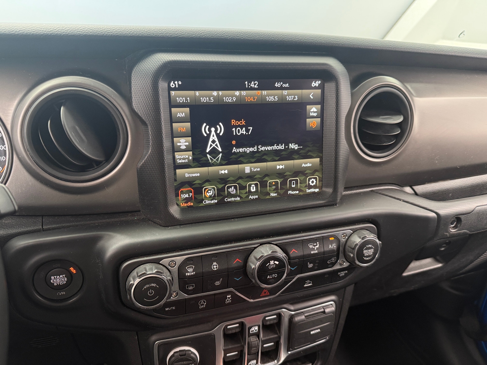 Thumbnail: 2022 Jeep Gladiator - 4