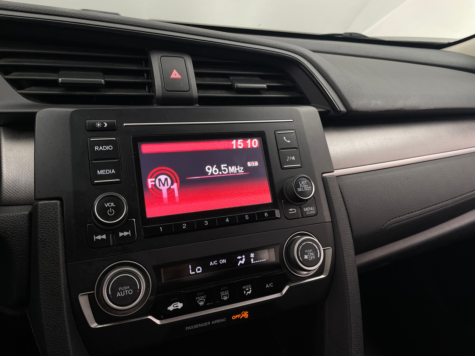 Thumbnail: 2016 Honda Civic - 4