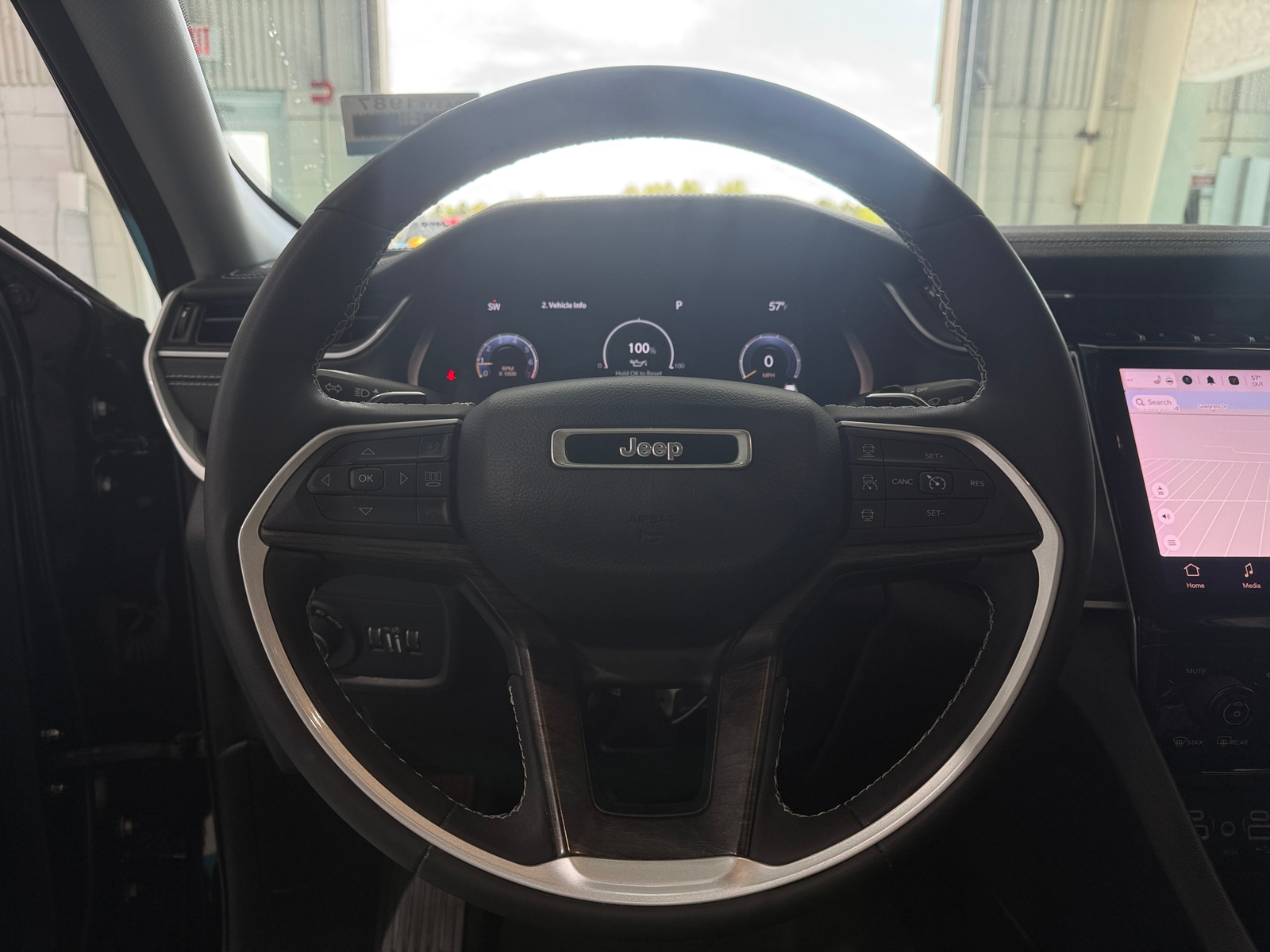 Thumbnail: 2023 Jeep Grand Cherokee - 4