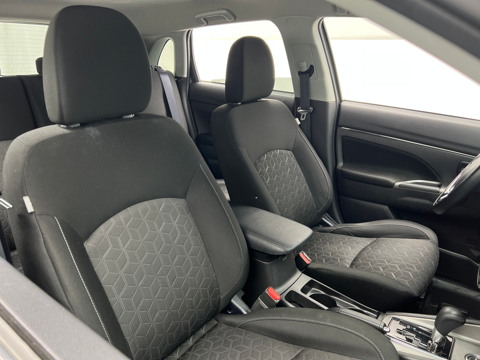 Thumbnail: 2021 Mitsubishi Outlander Sport - 2