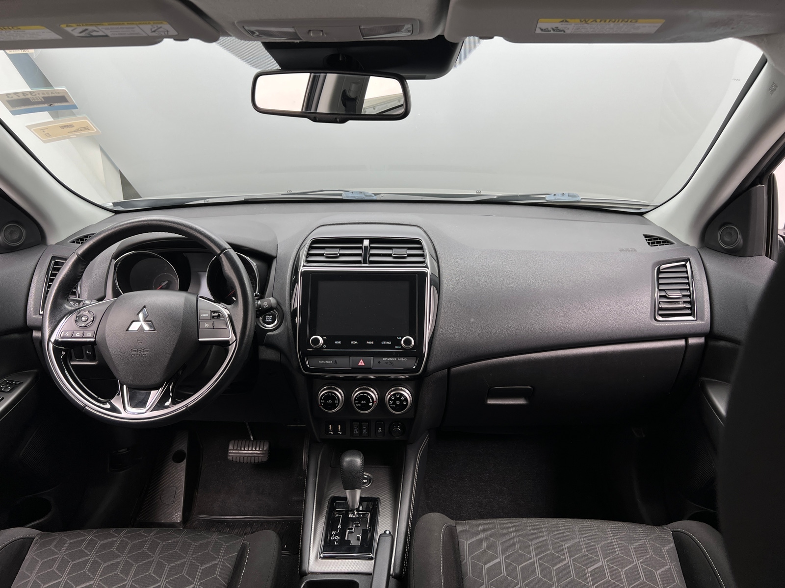 Thumbnail: 2021 Mitsubishi Outlander Sport - 3