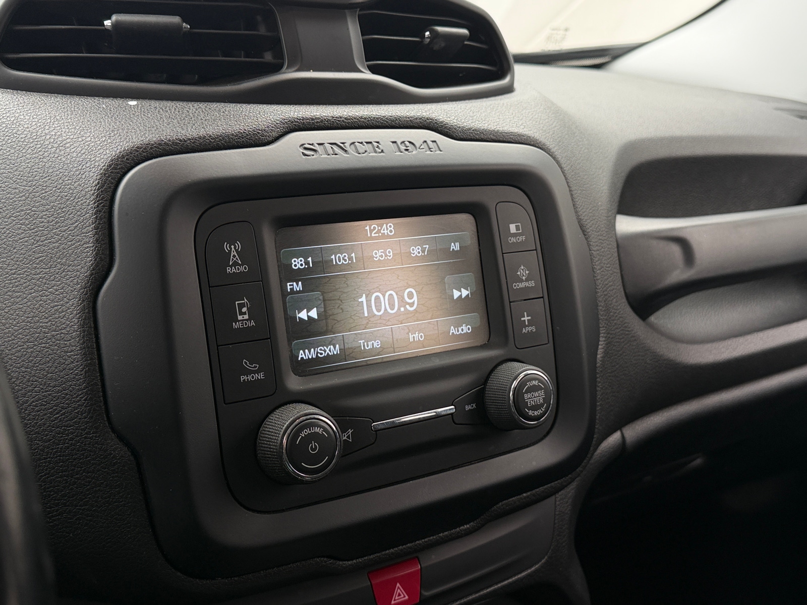 Thumbnail: 2017 Jeep Renegade - 4