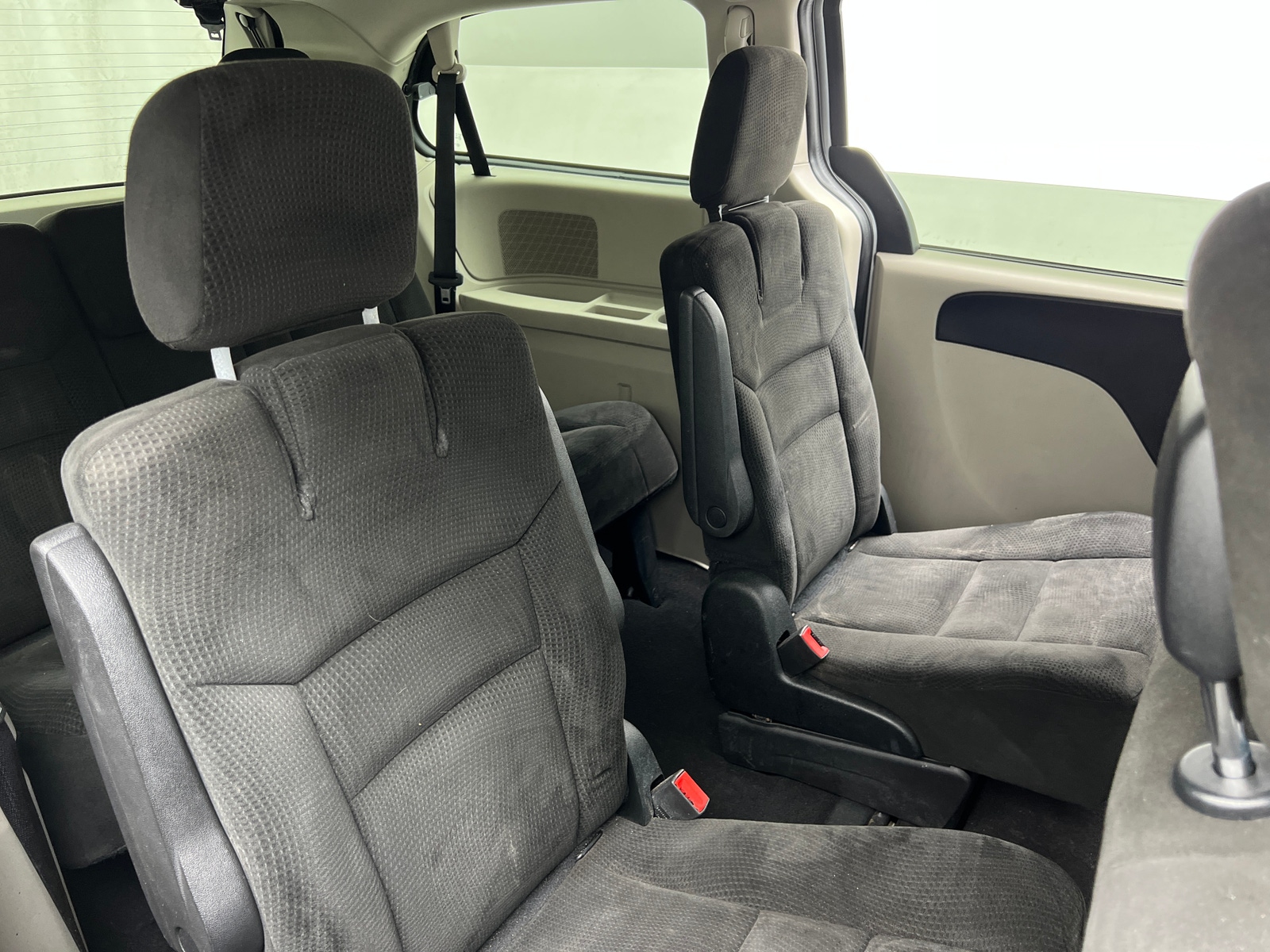 Thumbnail: 2016 Dodge Grand Caravan - 6