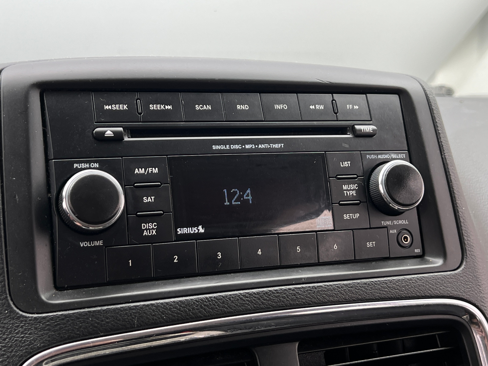Thumbnail: 2016 Dodge Grand Caravan - 4