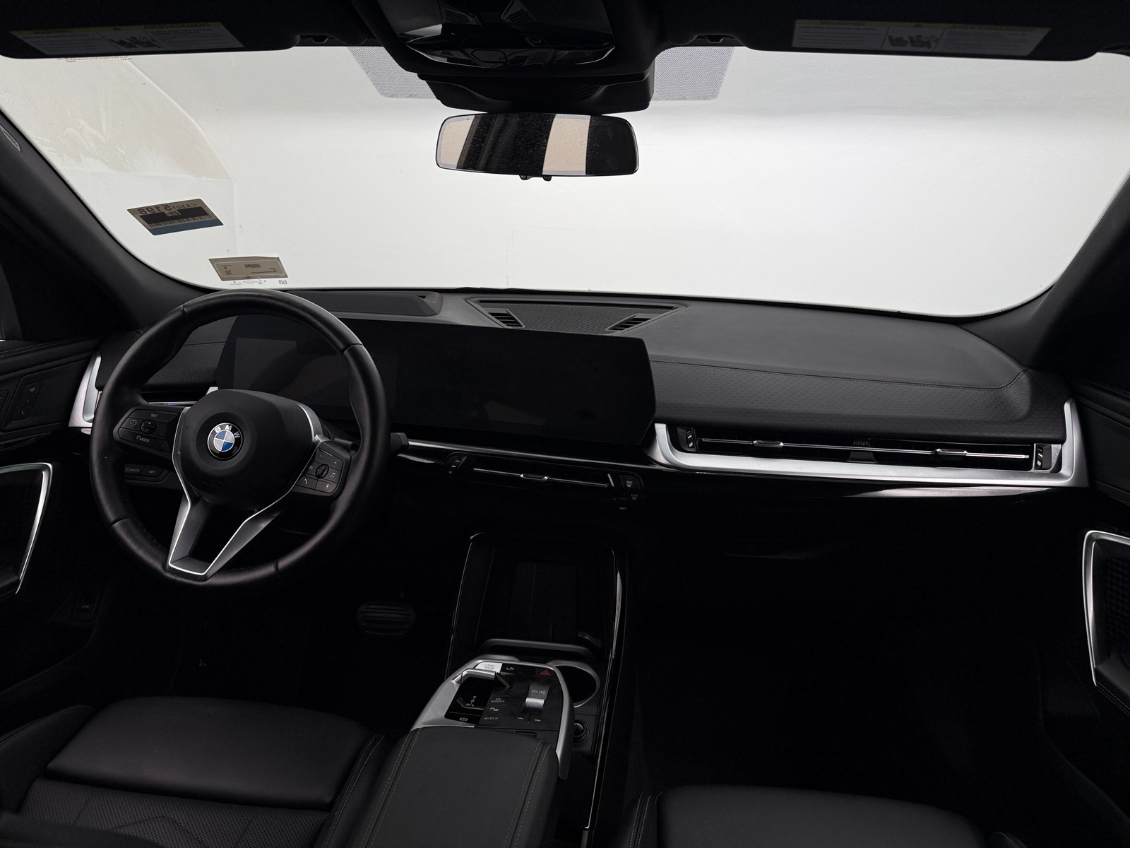 Thumbnail: 2025 BMW X2 - 2