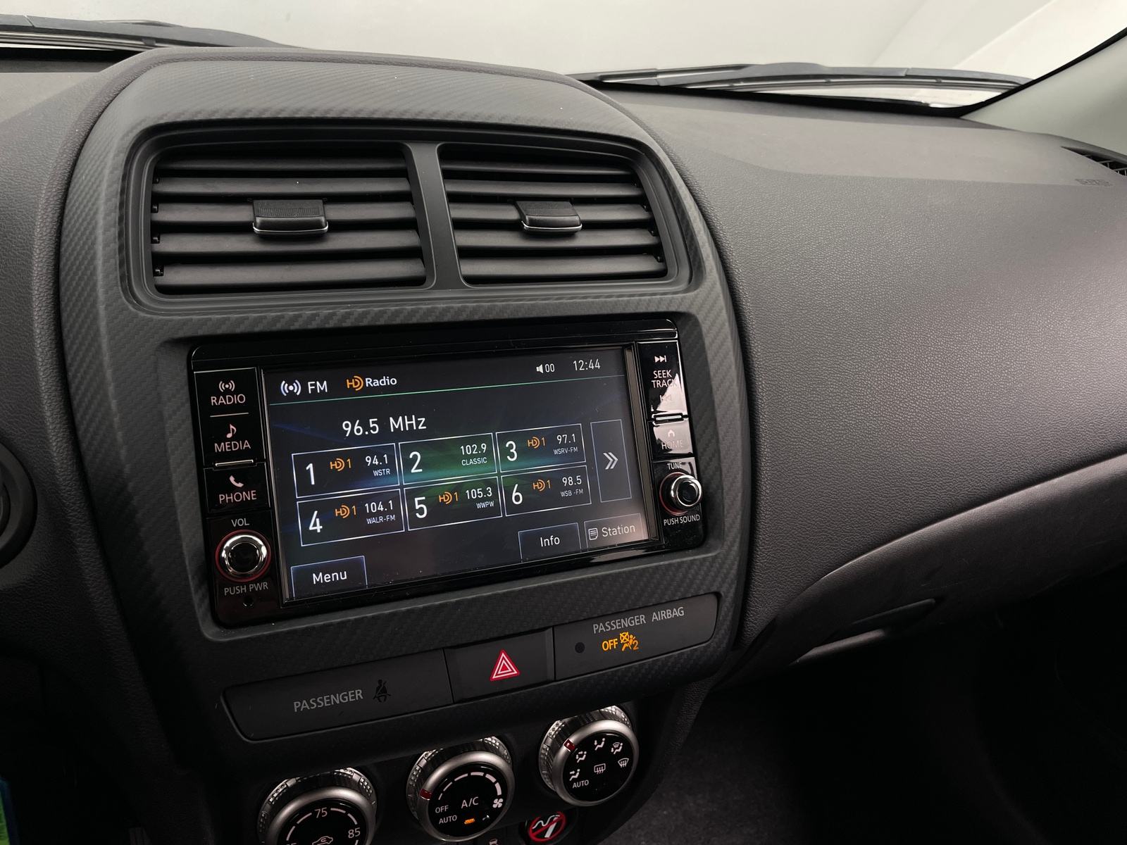 Thumbnail: 2025 Mitsubishi Outlander Sport - 4