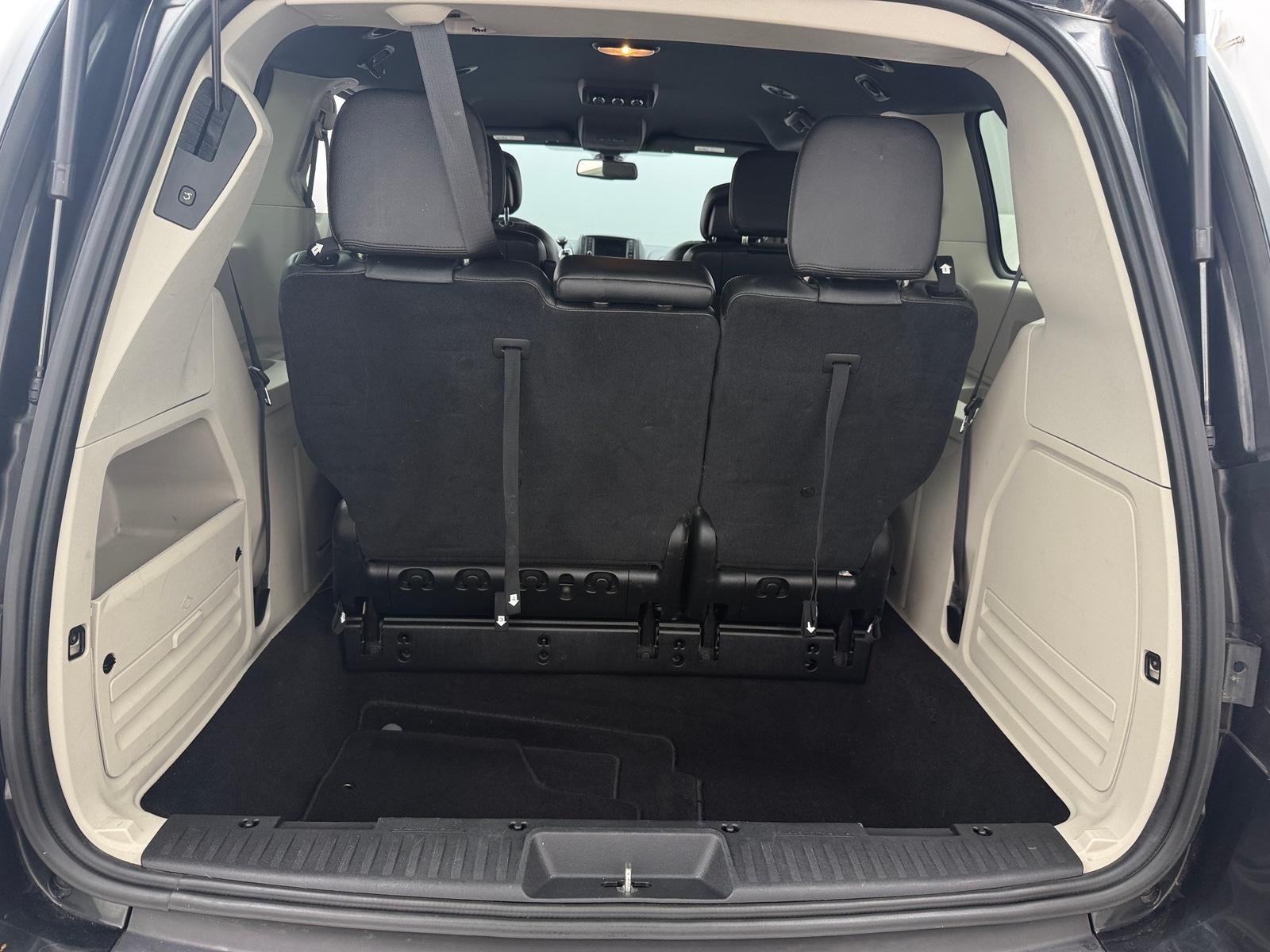 Thumbnail: 2019 Dodge Grand Caravan - 6
