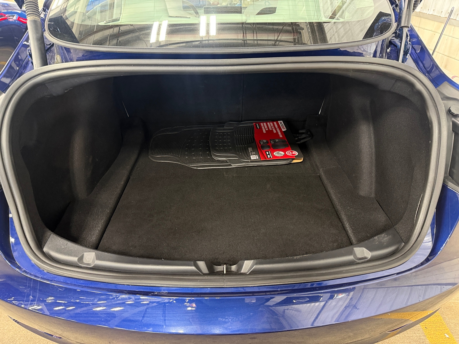 Thumbnail: 2023 Tesla Model 3 - 5