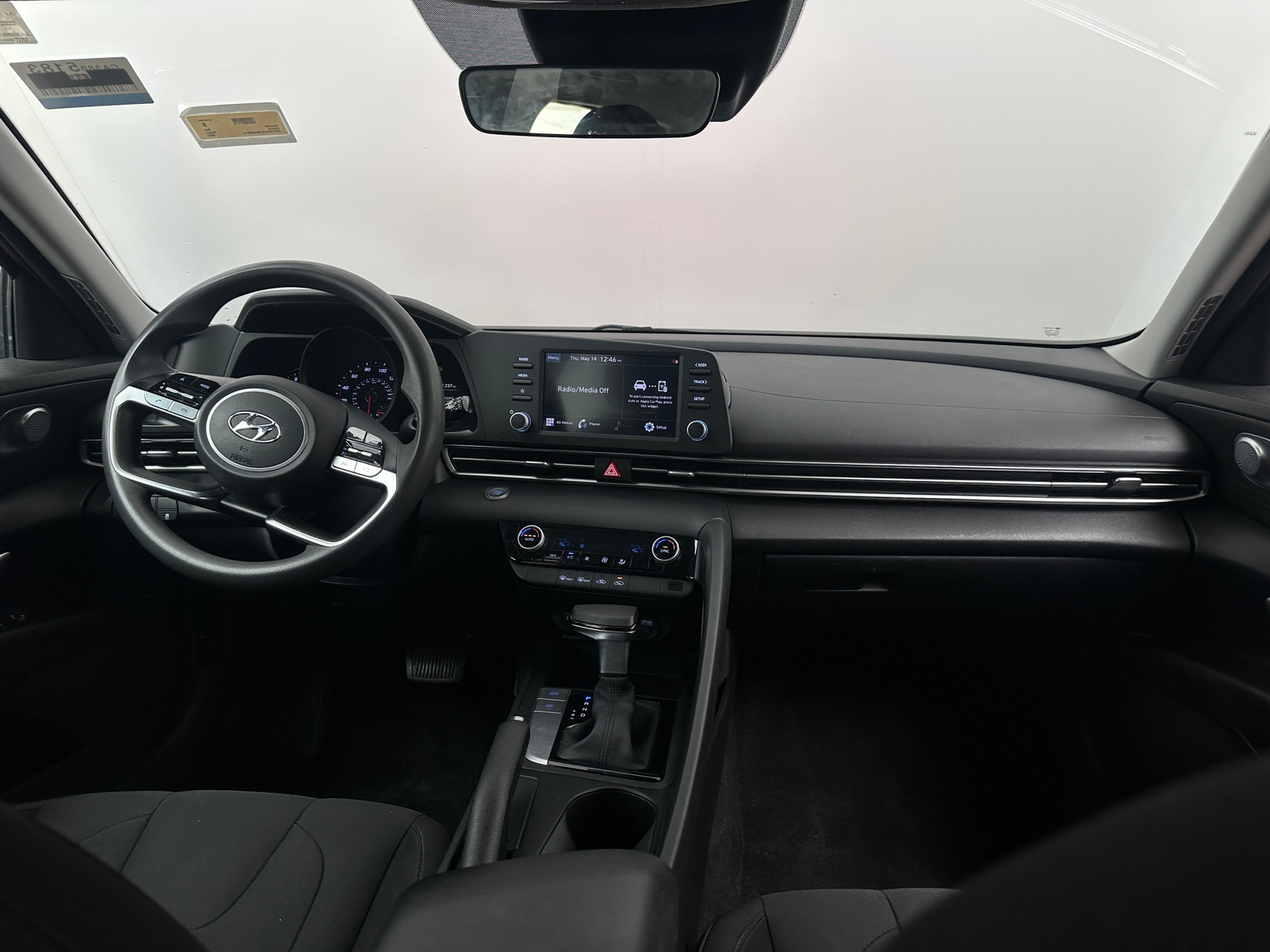 Thumbnail: 2022 Hyundai Elantra - 3