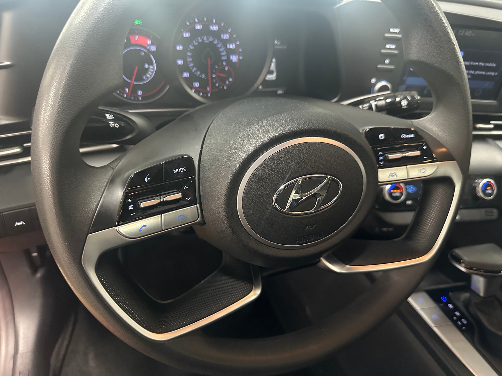 Thumbnail: 2022 Hyundai Elantra - 5
