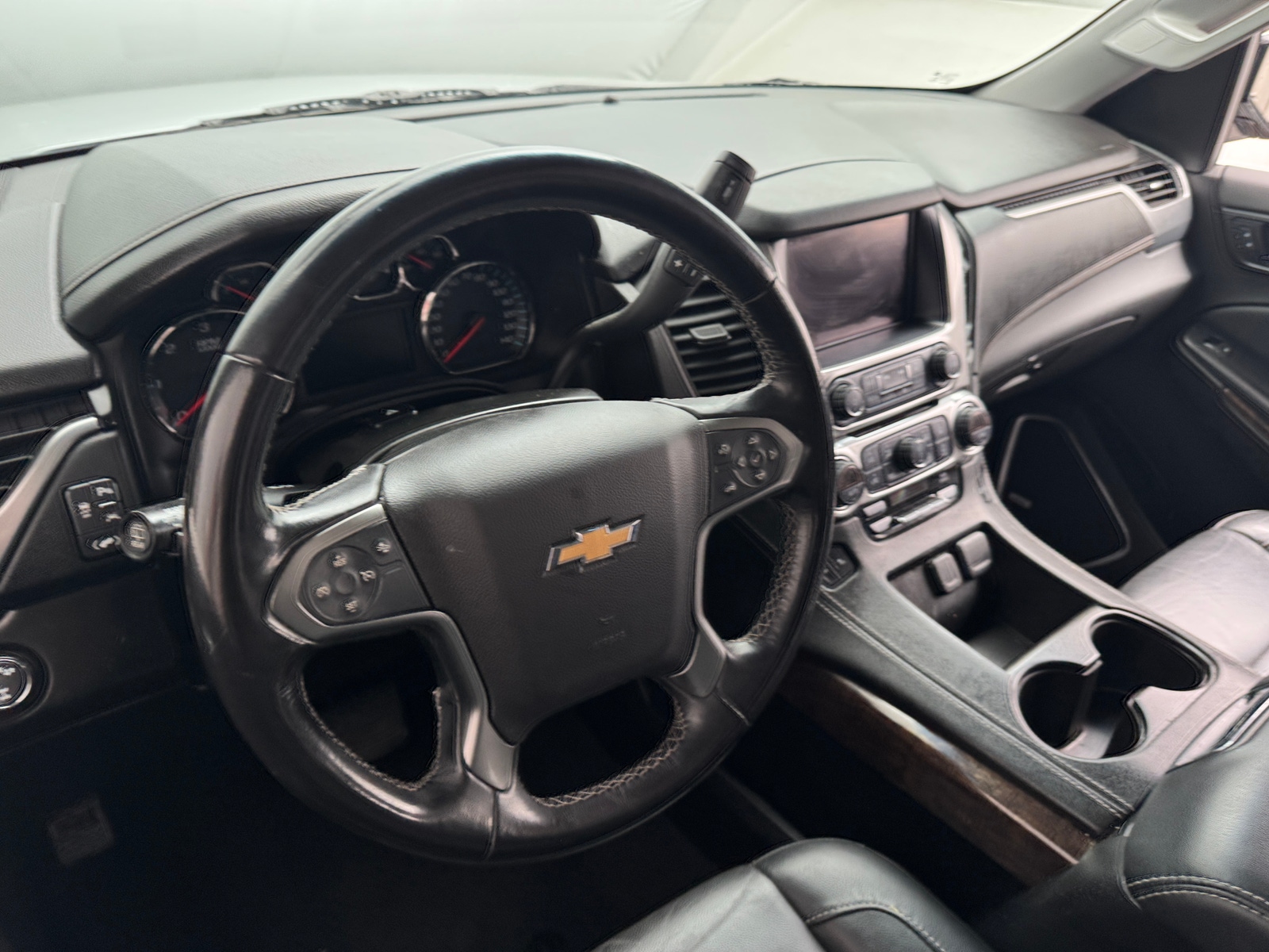 Thumbnail: 2019 Chevrolet Suburban - 4