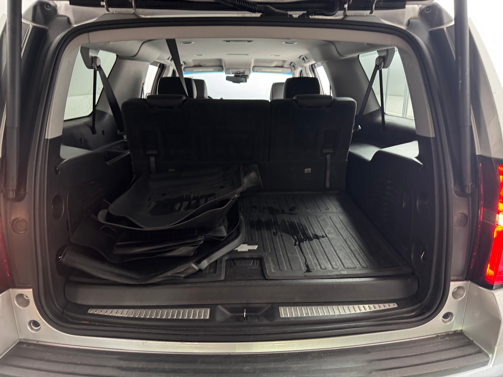 Thumbnail: 2019 Chevrolet Suburban - 6