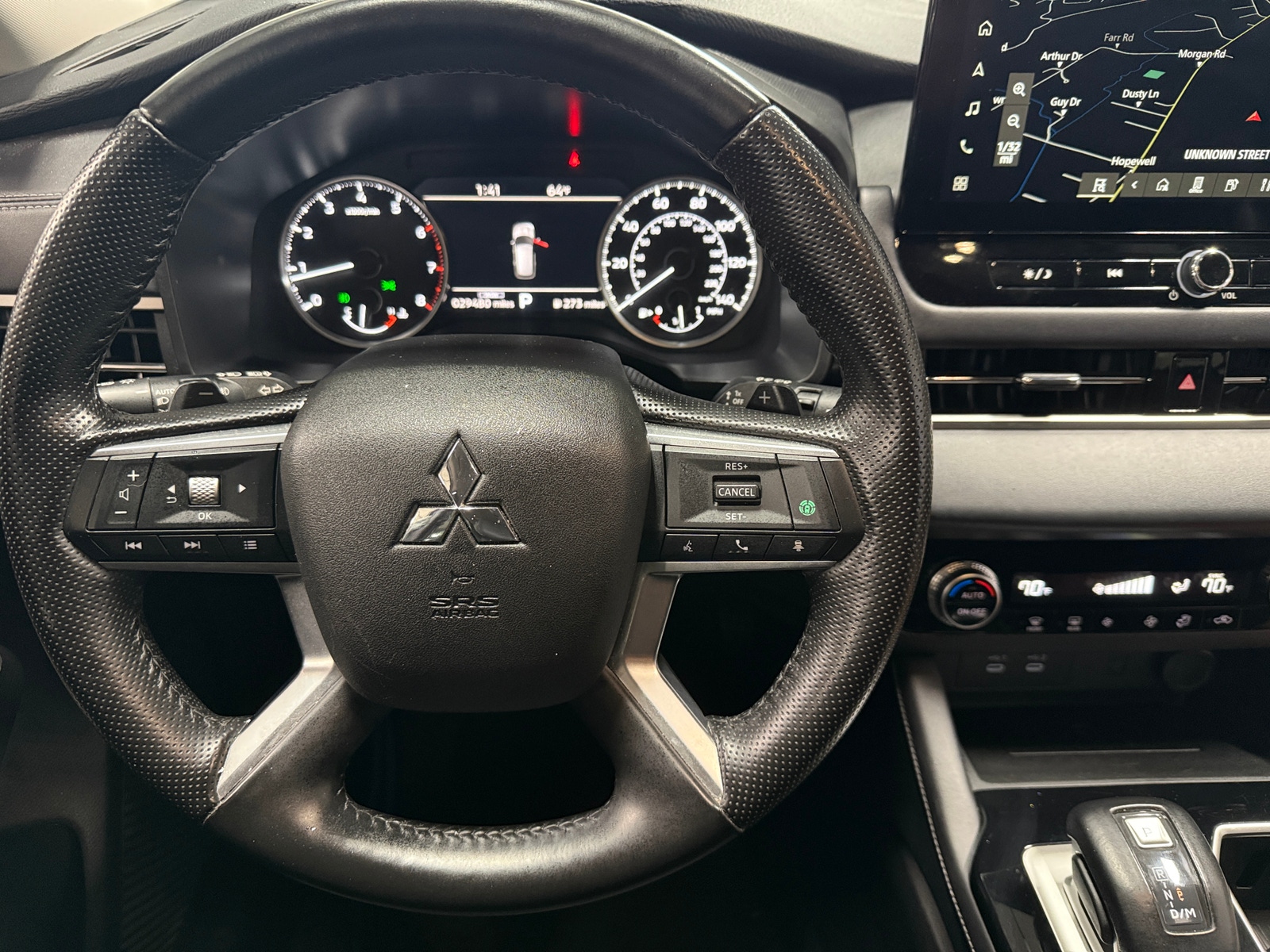 Thumbnail: 2025 Mitsubishi Outlander - 4