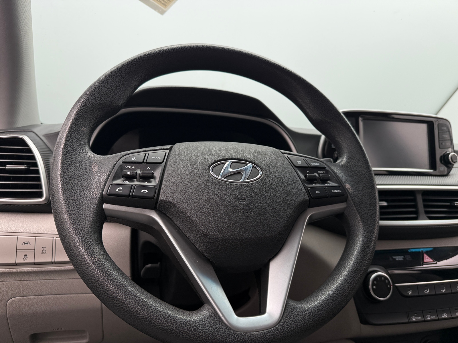 Thumbnail: 2019 Hyundai Tucson - 5