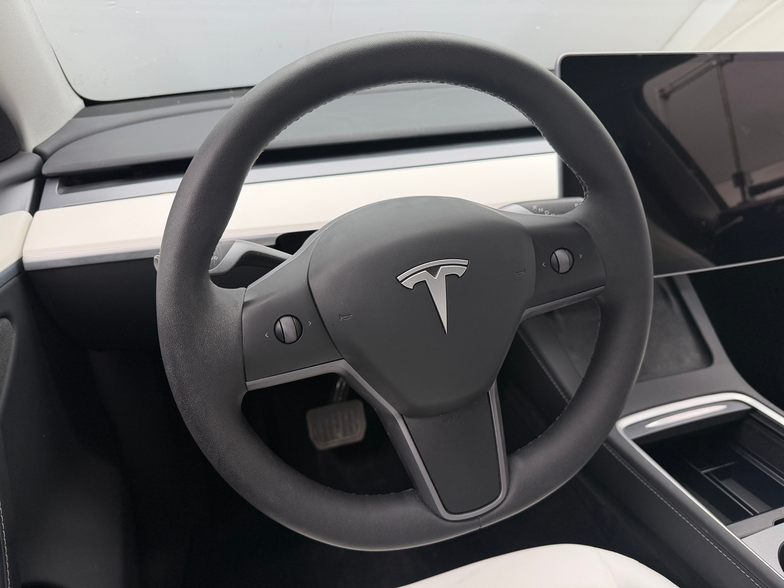 Thumbnail: 2024 Tesla Model Y - 4