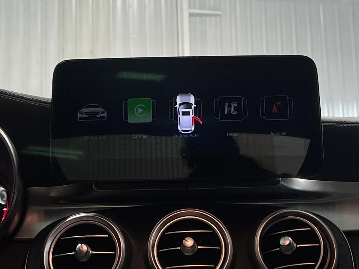 Thumbnail: 2016 Mercedes-Benz C-Class - 3