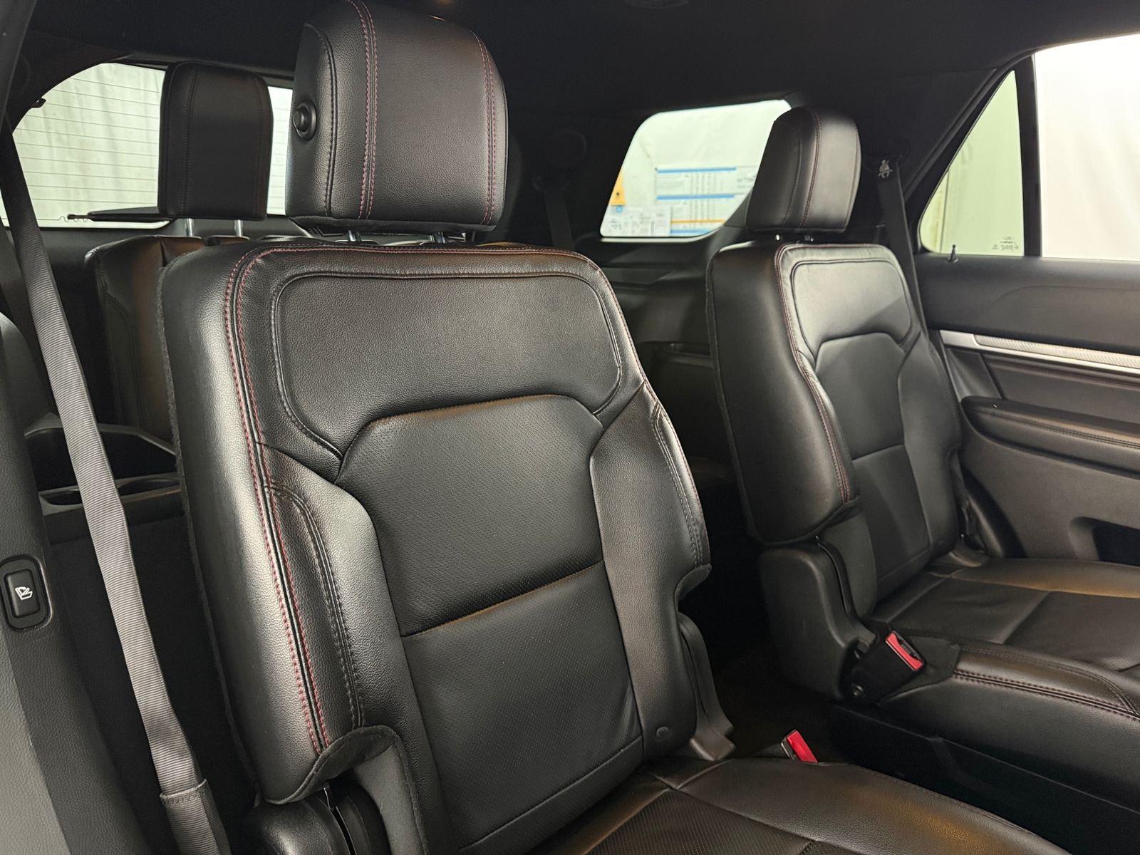 Thumbnail: 2016 Ford Explorer - 5