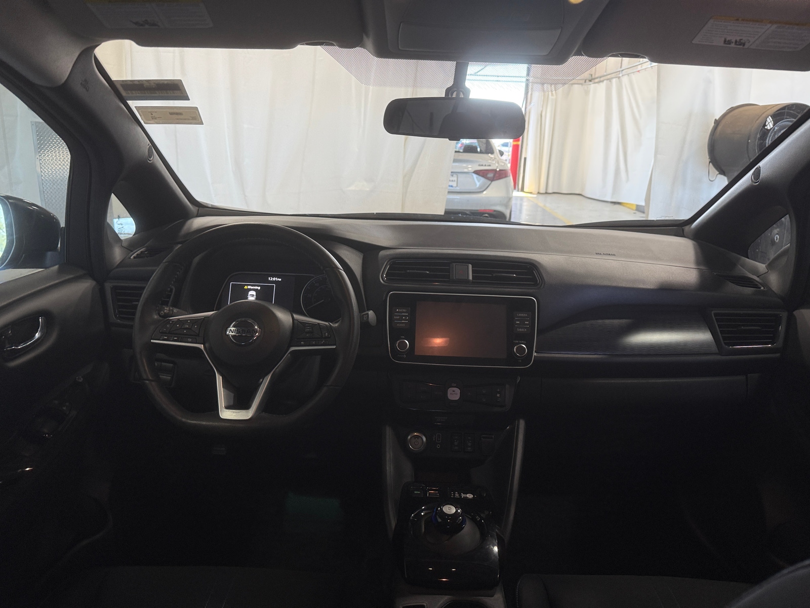 Thumbnail: 2019 Nissan Leaf - 3