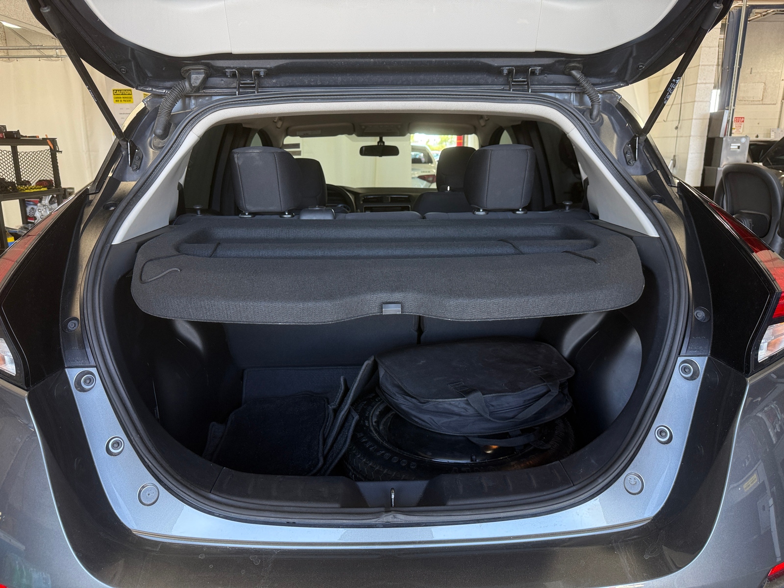 Thumbnail: 2019 Nissan Leaf - 7