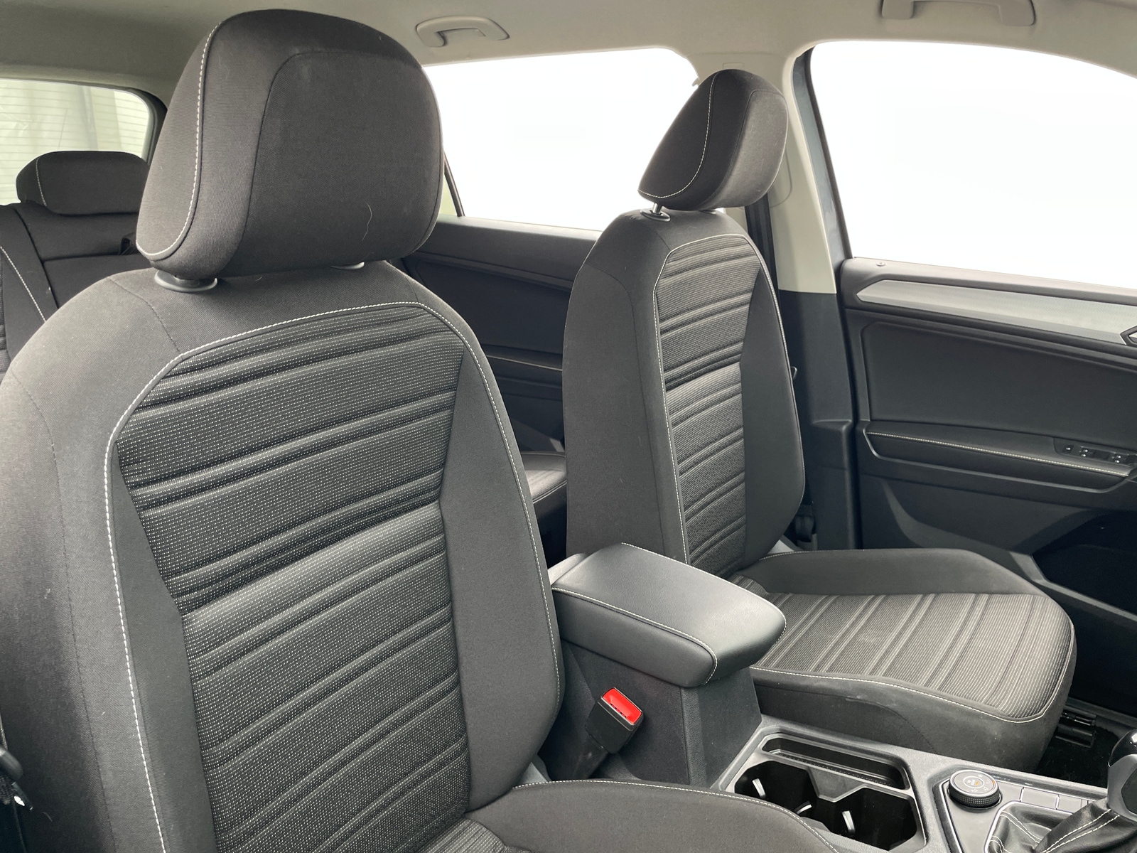 Thumbnail: 2023 Volkswagen Tiguan - 2