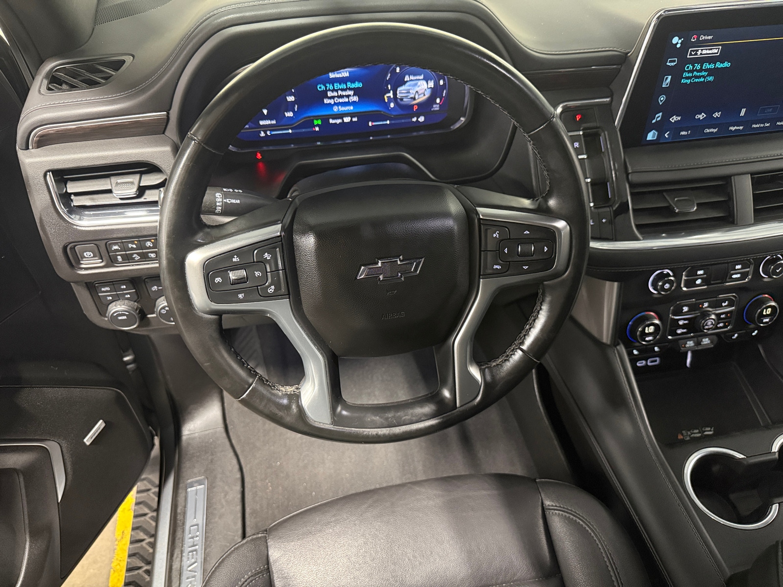 Thumbnail: 2024 Chevrolet Suburban - 4