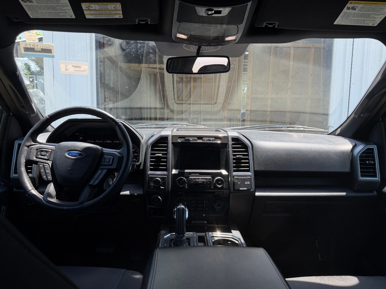 Thumbnail: 2018 Ford Econoline - 3