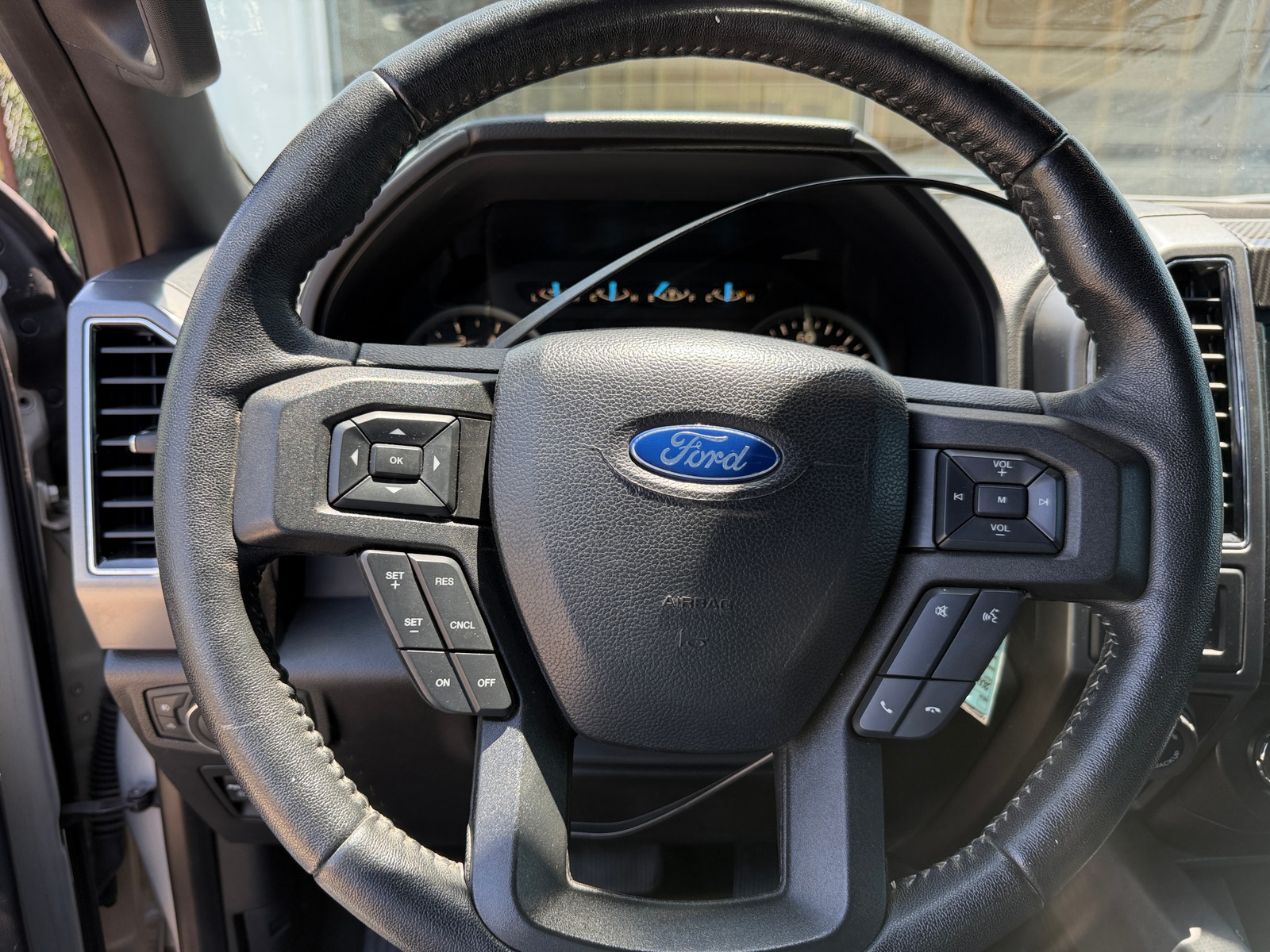 Thumbnail: 2018 Ford Econoline - 5