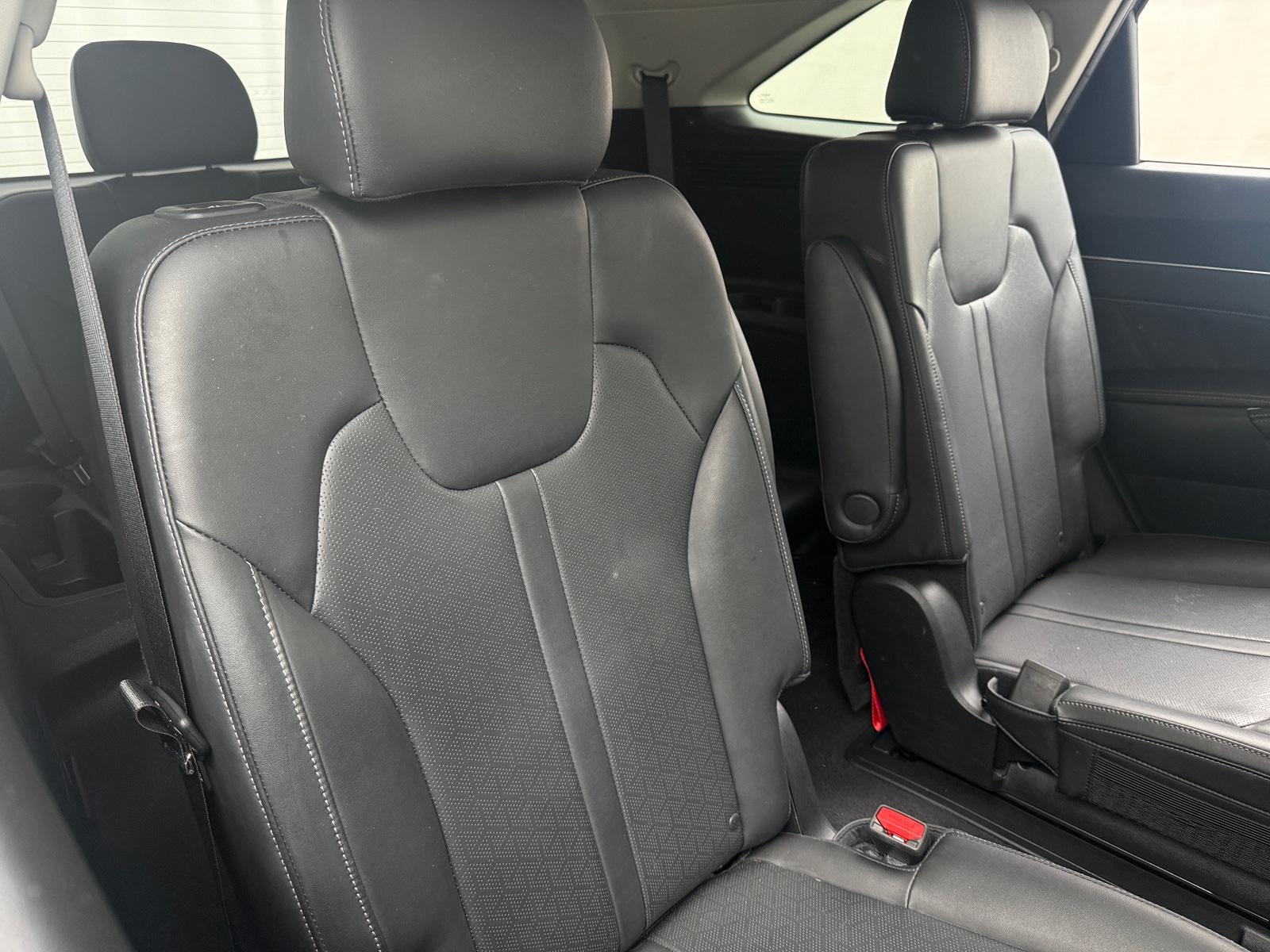 Thumbnail: 2023 Kia Sorento - 5