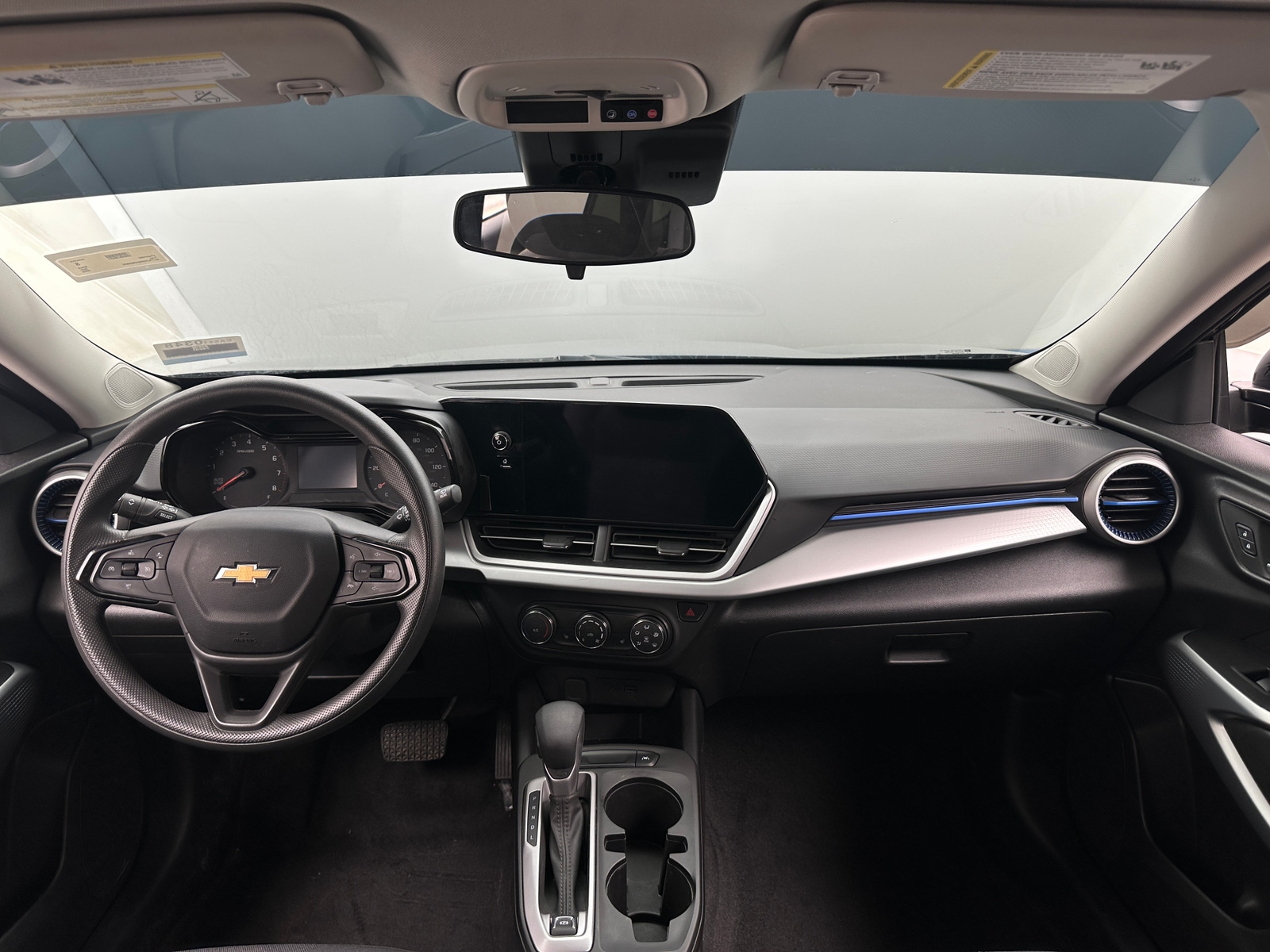 Thumbnail: 2025 Chevrolet Trax - 3
