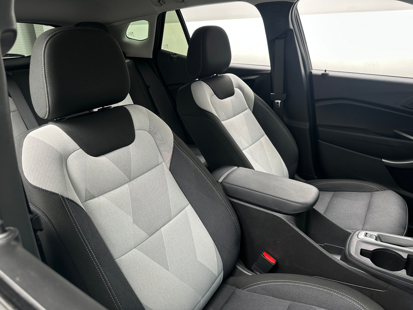 Thumbnail: 2025 Chevrolet Trax - 2