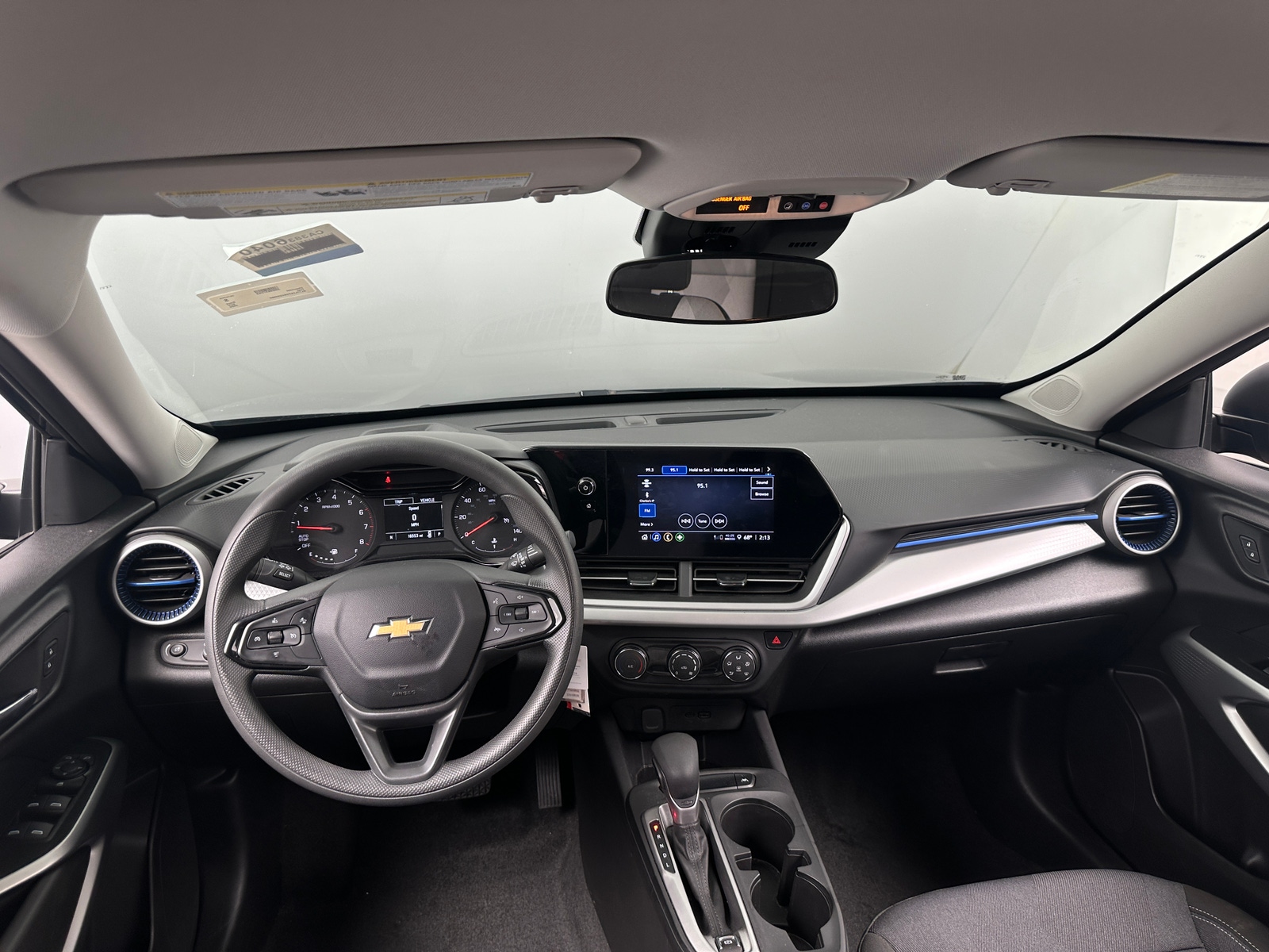 Thumbnail: 2025 Chevrolet Trax - 3