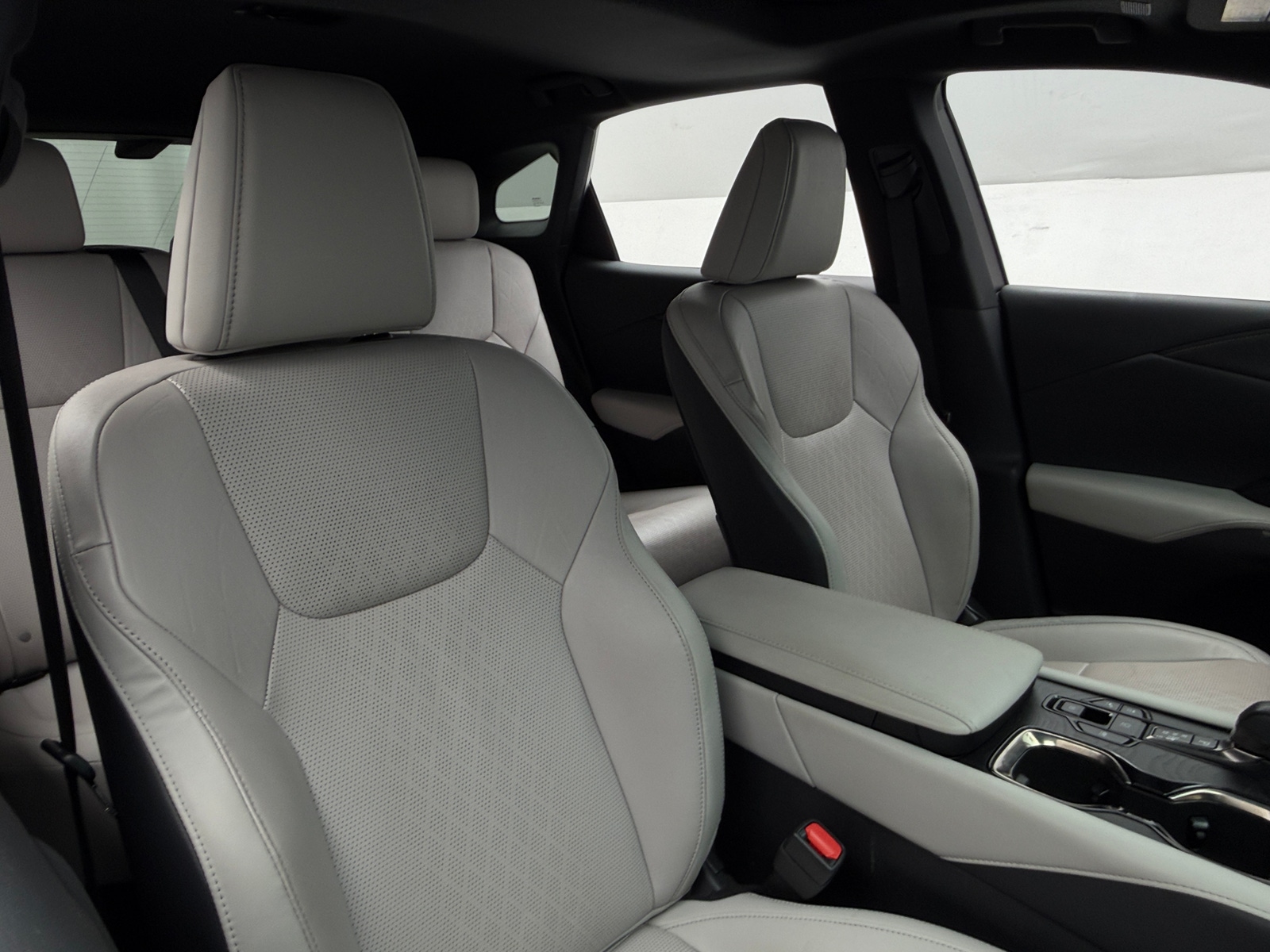 Thumbnail: 2024 Lexus RX - 2