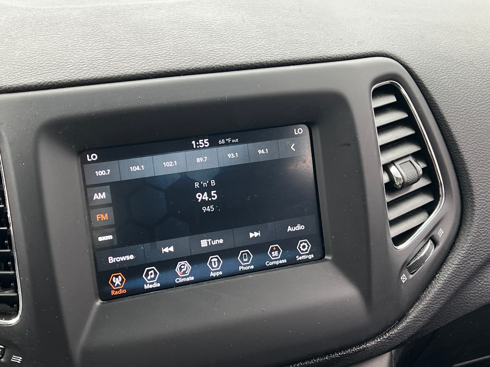 Thumbnail: 2019 Jeep Compass - 4