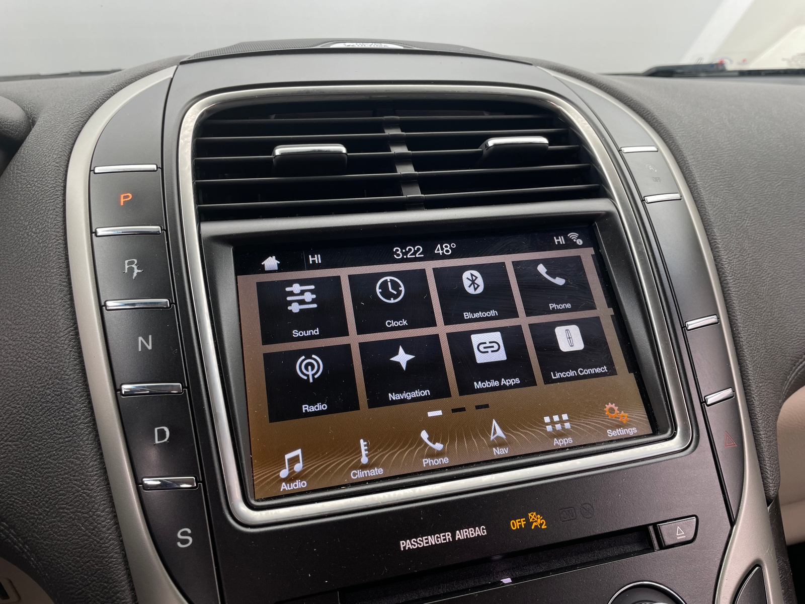Thumbnail: 2019 Lincoln Nautilus - 3