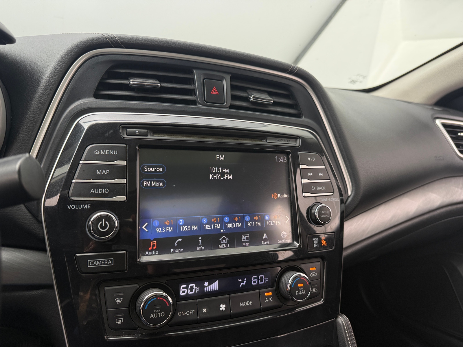 Thumbnail: 2016 Nissan Maxima - 3