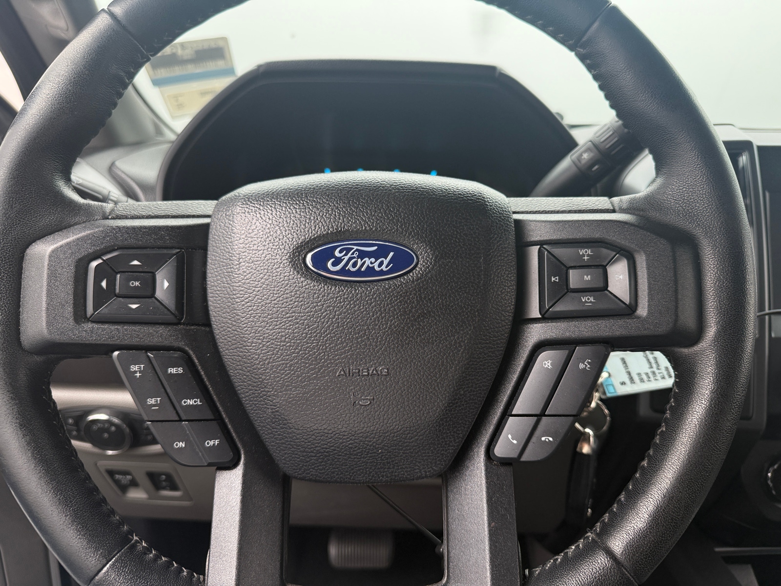 Thumbnail: 2019 Ford Econoline - 5