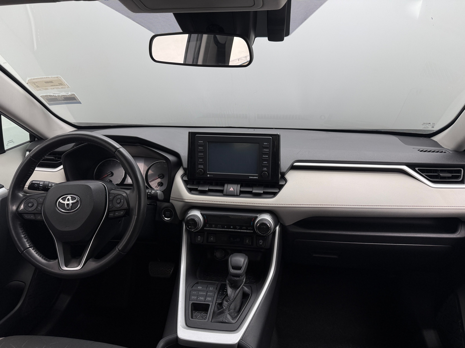 Thumbnail: 2020 Toyota RAV4 - 3